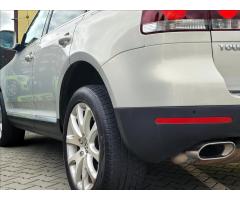 Volkswagen Touareg 3,0 TDI SERV, záruka KM+CEBIA - 38