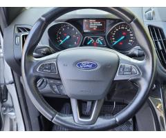 Ford Kuga 1,5 SERV.KNÍŽKA, MÁLO NAJETO - 32