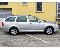 Škoda Octavia 1,4 TSi *SERVISNÍ KNÍŽKA* - 7