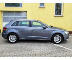 Audi A3 1,6 TDi S-tronic *ZÁRUKA KM* - 7