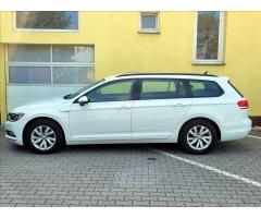 Volkswagen Passat 2,0 TDi 4motion SERV.KN+CEBIA - 7