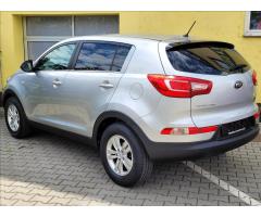 Kia Sportage 1,7 CRDi málo KM, 1.MAJ,SERV.K - 9