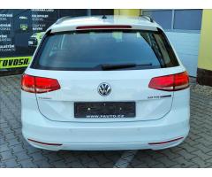 Volkswagen Passat 2,0 TDi 4motion SERV.KN+CEBIA - 9