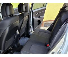 Kia Sportage 1,7 CRDi málo KM, 1.MAJ,SERV.K - 16