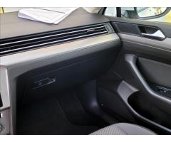 Volkswagen Passat 2,0 TDi 4motion SERV.KN+CEBIA - 28