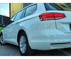 Volkswagen Passat 2,0 TDi 4motion SERV.KN+CEBIA - 37