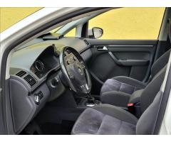 Volkswagen Touran 1,4 TSI DSG Highline, ROZVODY - 23