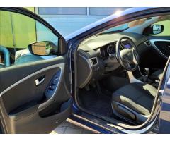 Hyundai i30 1,6 CRDi Style SERVISNÍ KNÍŽKA - 23