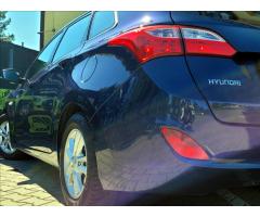 Hyundai i30 1,6 CRDi Style SERVISNÍ KNÍŽKA - 34