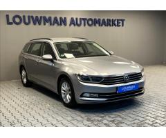 Volkswagen Passat 2,0 COMFORT  COMBI - 11