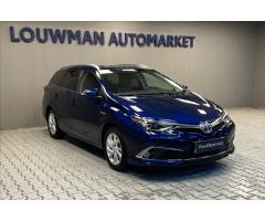 Toyota Auris 1,8 AT EXECUTIVE  COMBI - 11