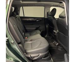 Toyota Highlander 2,5 AT EXECUTIVE SKYVIEW JBL - 10