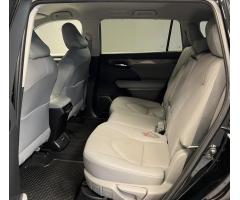 Toyota Highlander 2,5 PRESTIGE TECH JBL - 8