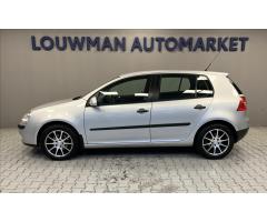 Volkswagen Golf 1,6 Trendline - 5