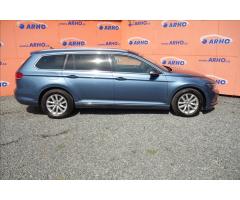 Volkswagen Passat 1,6 TDi,DSG,SERV.KN.,PANORAMA. - 8