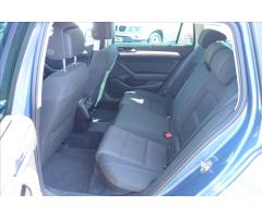 Volkswagen Passat 1,6 TDi,DSG,SERV.KN.,PANORAMA. - 16