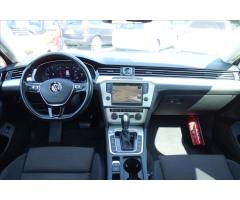 Volkswagen Passat 1,6 TDi,DSG,SERV.KN.,PANORAMA. - 21