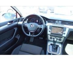 Volkswagen Passat 1,6 TDi,DSG,SERV.KN.,PANORAMA. - 23