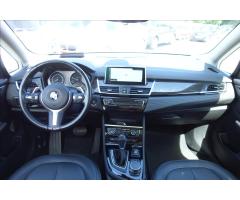 BMW Řada 2 218d, PANORAMA, LUXURY. - 21