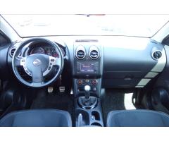 Nissan Qashqai 1,6 i, ČR, 1 MAJ., PANORAMA. - 17