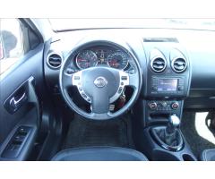 Nissan Qashqai 1,6 i, ČR, 1 MAJ., PANORAMA. - 18