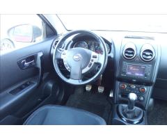 Nissan Qashqai 1,6 i, ČR, 1 MAJ., PANORAMA. - 19