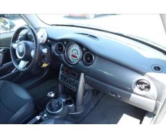 Mini Cooper 1,6 i 85KW,SERVISNÍ KNIHA,AC. - 12