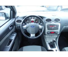 Ford Focus 1,6 i,ČR,1 MAJ.,SERVISNÍ KN. - 16