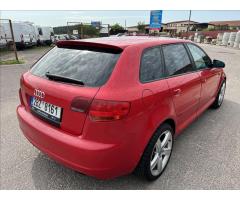 Audi A3 2,0 TDi S-LINE SPORTBACK 4x4 - 6