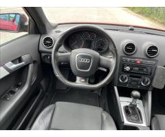 Audi A3 2,0 TDi S-LINE SPORTBACK 4x4 - 13