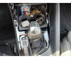 BMW X1 2,0 d sDRIVE AUT. SERVIS KLIMA - 17