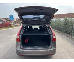 Hyundai i30 1,6 i LPG KLIMA SERVIS - 29