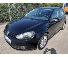 Volkswagen Golf 1,6 TDi KLIMA ROZVODY SERVIS - 1