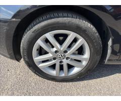 Volkswagen Golf 1,6 TDi KLIMA ROZVODY SERVIS - 31