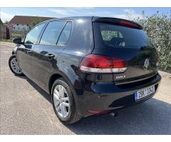 Volkswagen Golf 1,6 TDi KLIMA ROZVODY SERVIS - 36