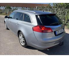 Opel Insignia 2,0 CDTi SERVIS ROZVODY KLIMA - 8