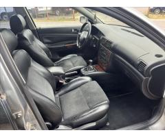 Volkswagen Passat 1.9 TDi KLIMA 2 x KOLA - 10