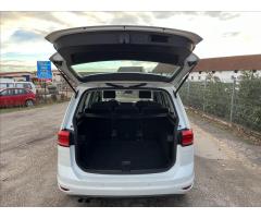 Volkswagen Touran 2.0 TDi 110KW NAVI TAŽNÉ - 29