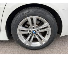BMW Řada 5 2,0 520d XDRIVE SERVIS -DPH - 39