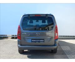 Toyota ProAce City Verso 1,2 T 110k Long  Family 7 míst - 6