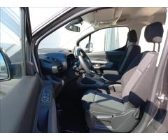 Toyota ProAce City Verso 1,2 T 110k Long  Family 7 míst - 10