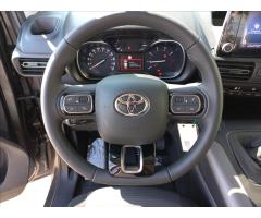 Toyota ProAce City Verso 1,2 T 110k Long  Family 7 míst - 17