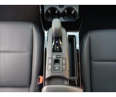 Toyota Prius 2,0 Plug-in Hybrid 223k  Executive - 15