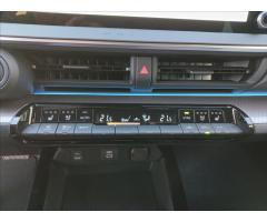 Toyota Prius 2,0 Plug-in Hybrid 223k  Executive - 18
