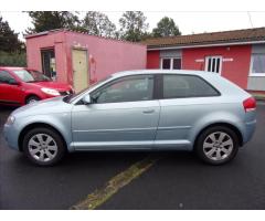 Audi A3 1,6 tiptronic Ambiente - 6