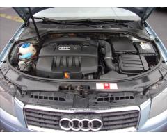 Audi A3 1,6 tiptronic Ambiente - 21