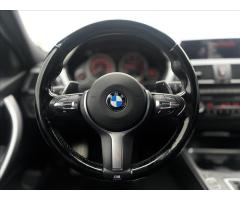 BMW Řada 3 3,0 330d*kombi*190kW*M-packet* - 26