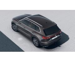 Volkswagen Touareg 3,0 TDI 4MOT 8TT  Elegance V6 - 7