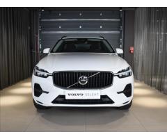 Volvo XC60 2,0 B4 AWD CORE  Bezklíč - 6