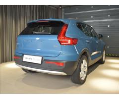 Volvo XC40 2,0 B3 Core Bezklíč - 3